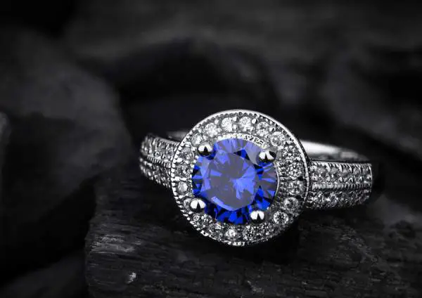 alternative engagement stones - sapphire gem ring-