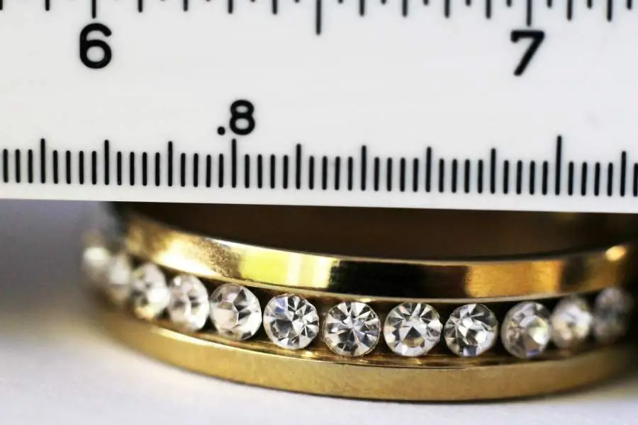 how to measure ring size at home