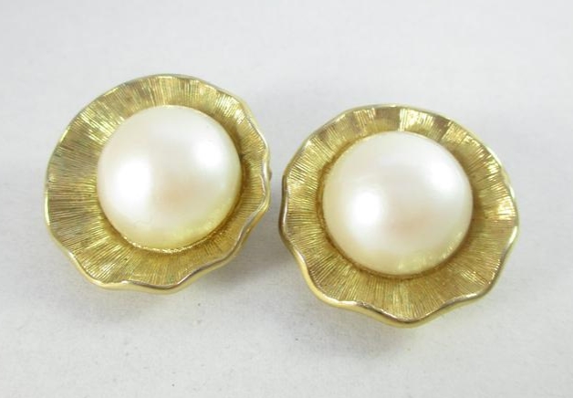 1980s Nina Ricci Gold Tone Pearl Clip On Earrings from LadyBumbleVintage on Etsy