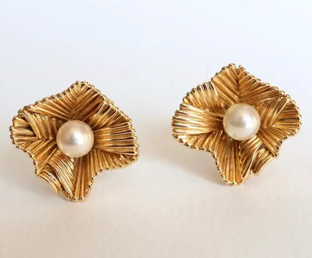 BOUCHERON Yellow Gold and Pearl Clip-On Earrings from ParisPreciousJewels on Etsy