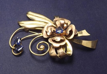 Harry Iskin 1940s Gold Filled Blue Stone Floral Pin from Brookesbazaar from Etsy