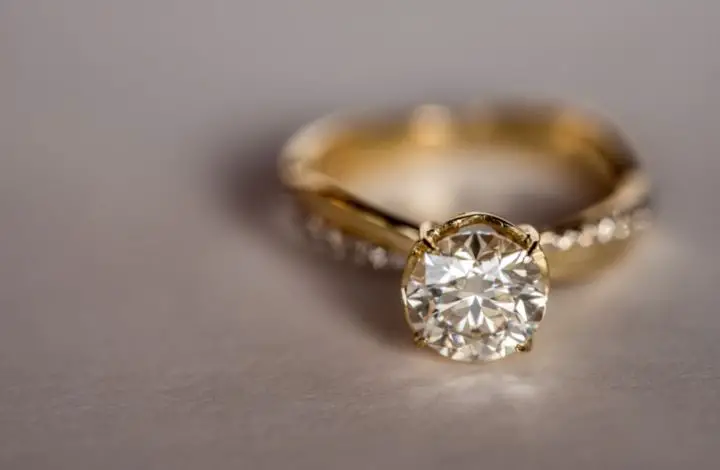 Tips for Buying Lab-Created Diamond Engagement Rings