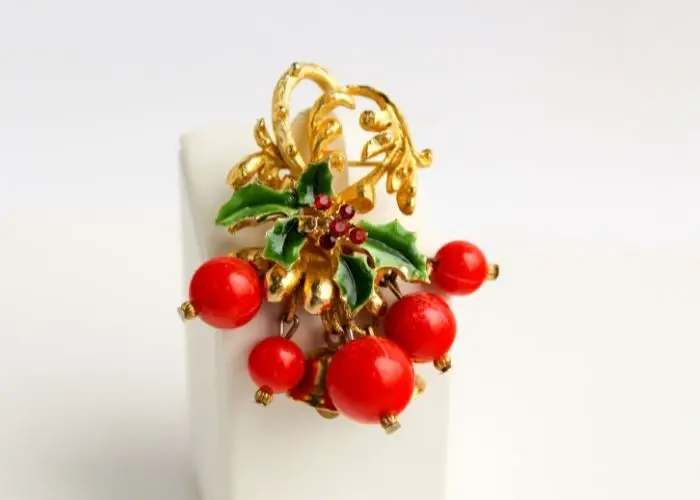 vintage christmas jewelry guide
