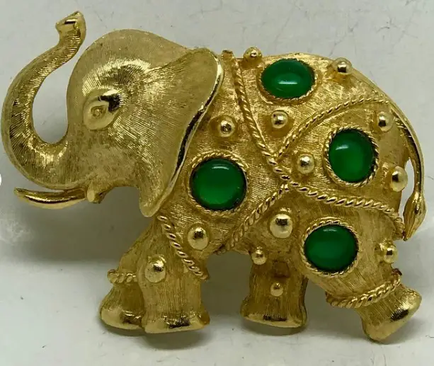 Vintage Capri Elephant Brooch from TheVintagePinShop on Etsy