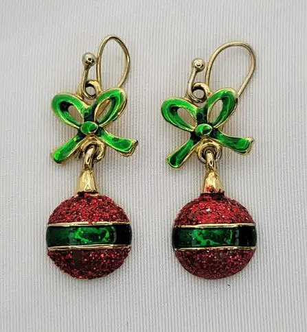Danecraft Christmas Ball Earrings from VeVintageTreasures on Etsy