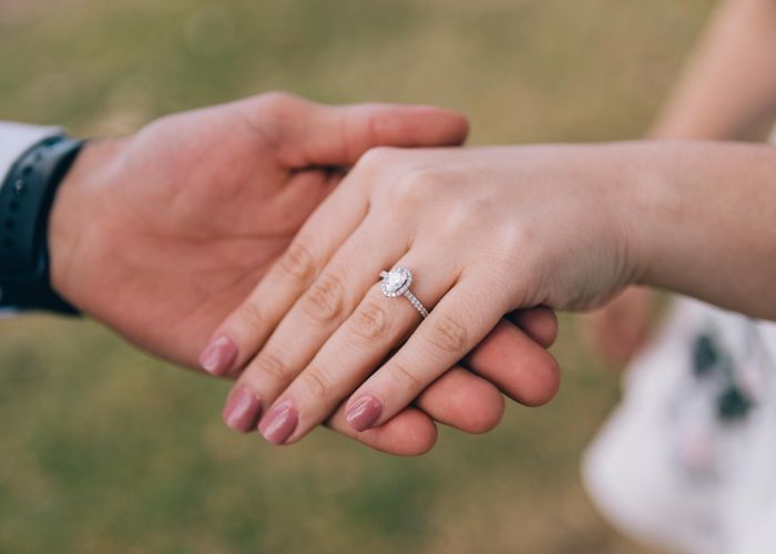 unique oval diamond engagement rings